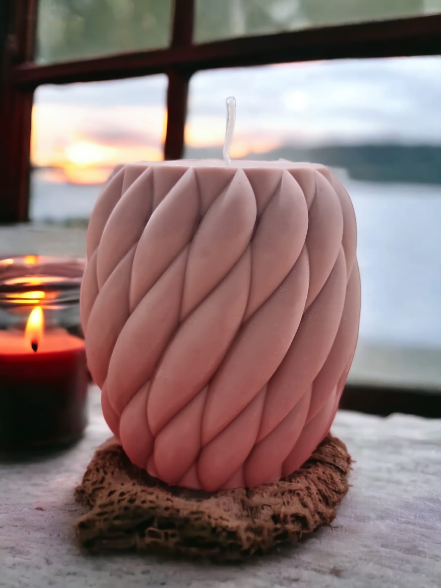 Cranberry Sparkle Scent Candle: Festive Radiance of Tangy Berries